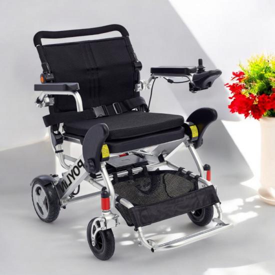 Poylin P207 Ultra Hafif Katlanabilir Akülü Tekerlekli Sandalye 