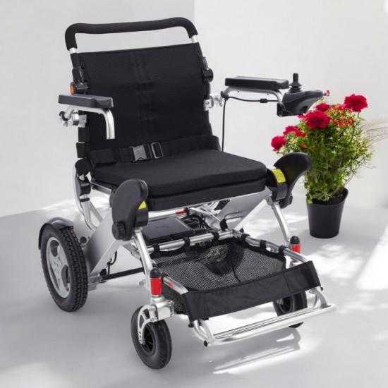 Poylin P209 XL Ultra Hafif Lityum Akülü Tekerlekli Sandalye 